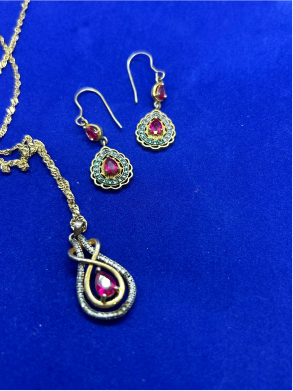 Women's Unbranded Gold & Red Teardrop Necklace and Earring Set, One Size